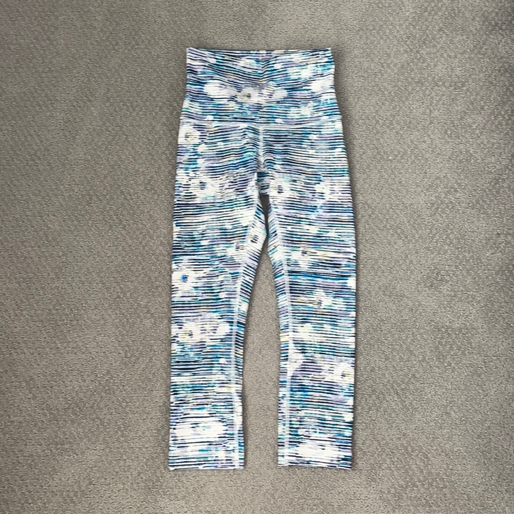 Lululemon caprise